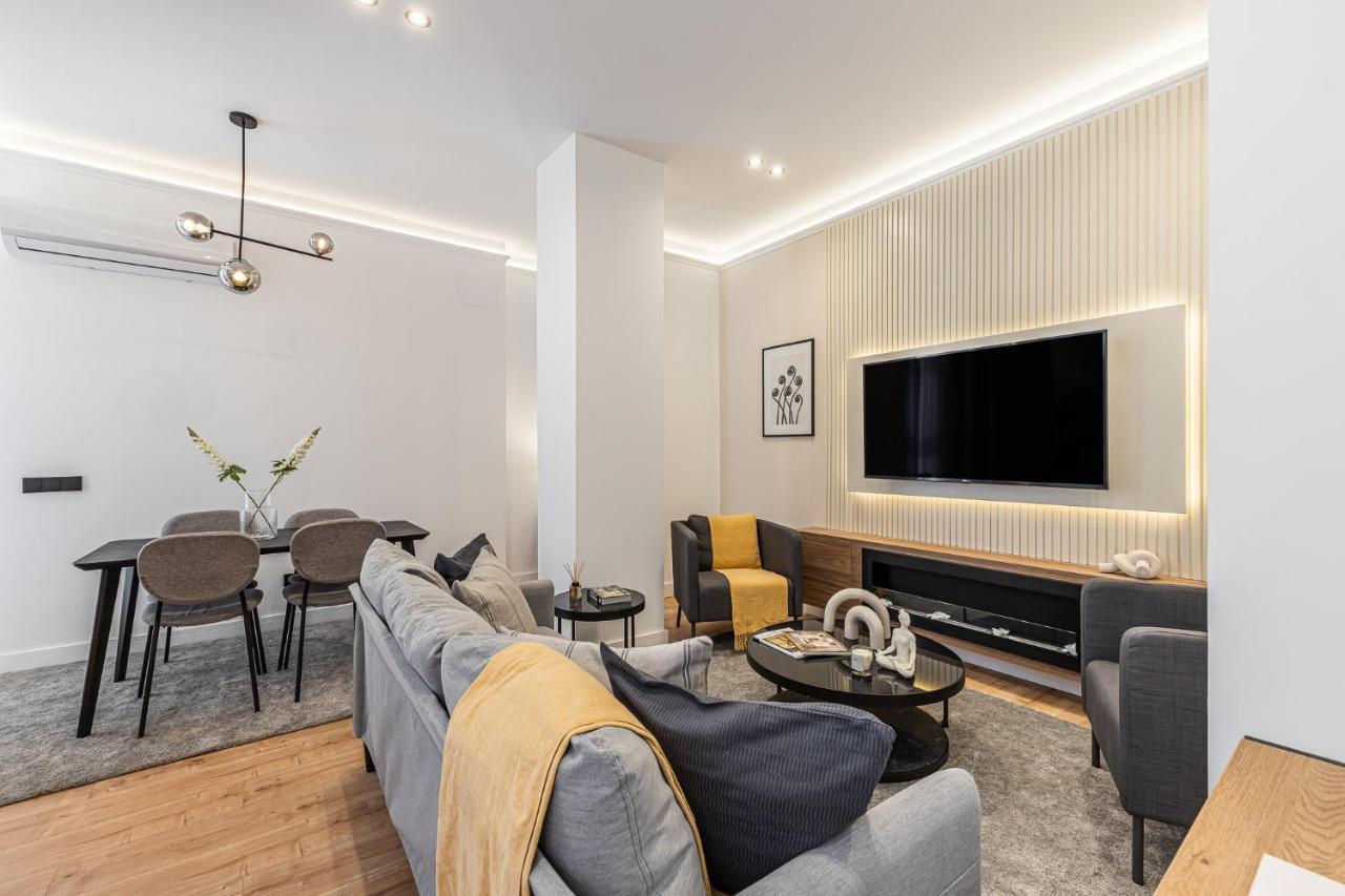 Exyca Embajadores Appartement Madrid Buitenkant foto