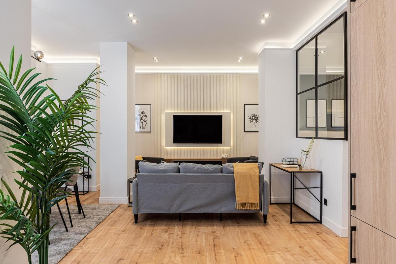 Exyca Embajadores Appartement Madrid Buitenkant foto