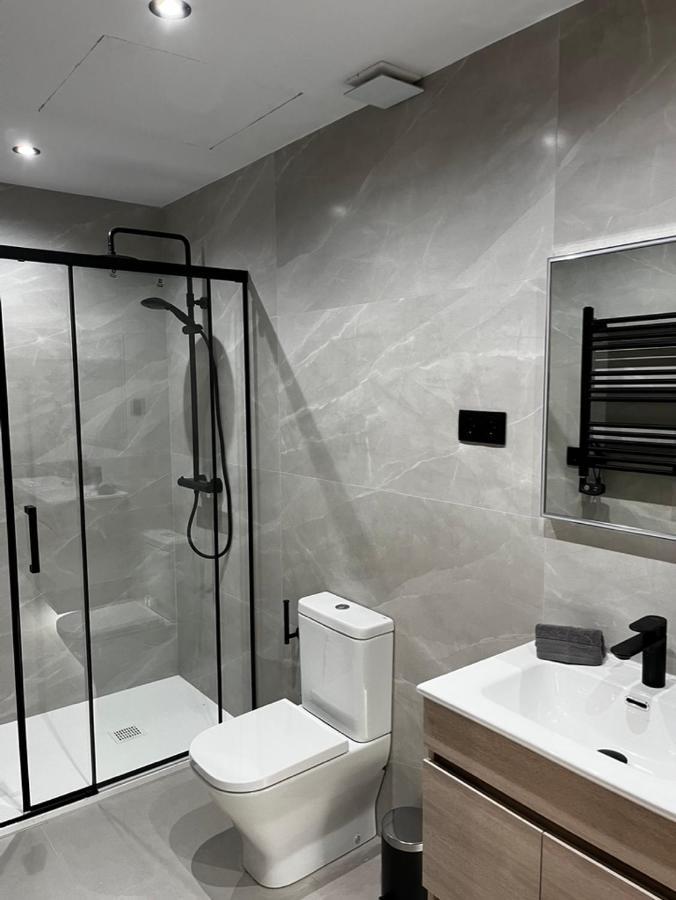 Exyca Embajadores Appartement Madrid Buitenkant foto